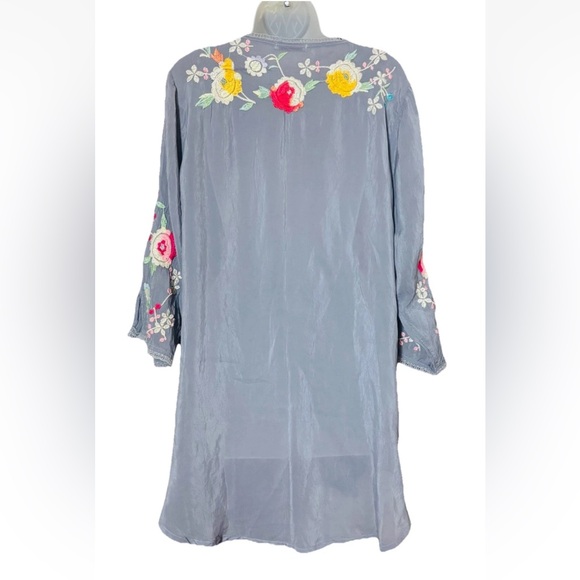 JOHNNY WAS Playa Tunic Women’s Large Gray Embroidered Top Rayon Blouse Boho - Picture 3 of 12